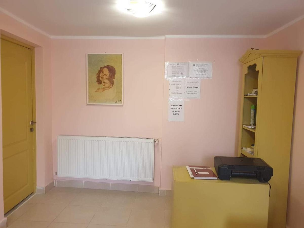 Alfredo Hostel Craiova Exteriér fotografie