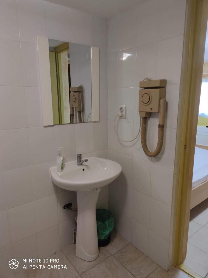 Alfredo Hostel Craiova Exteriér fotografie